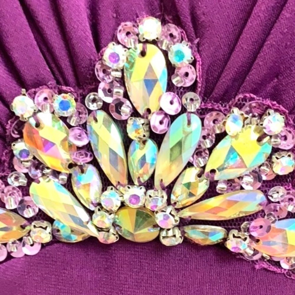 Tony Bowls Evening Gown Magenta with Rhinestones Size 4 - Picture 6 of 13